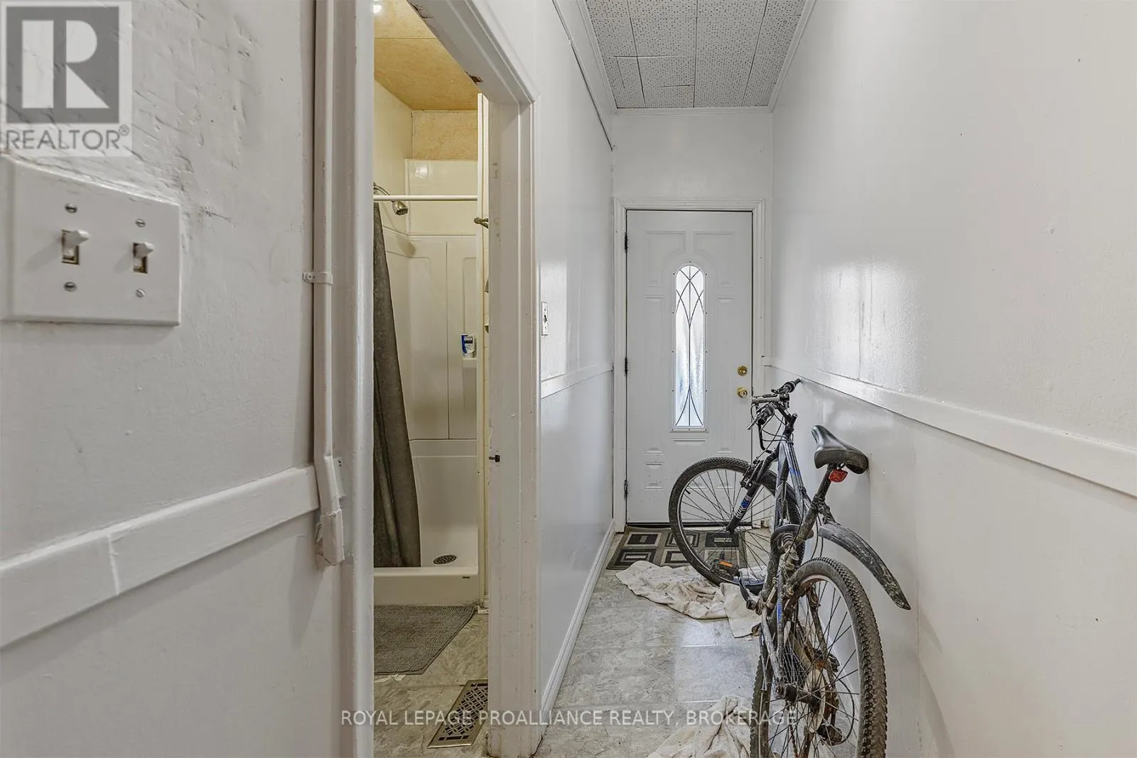 521 JOHNSON STREET