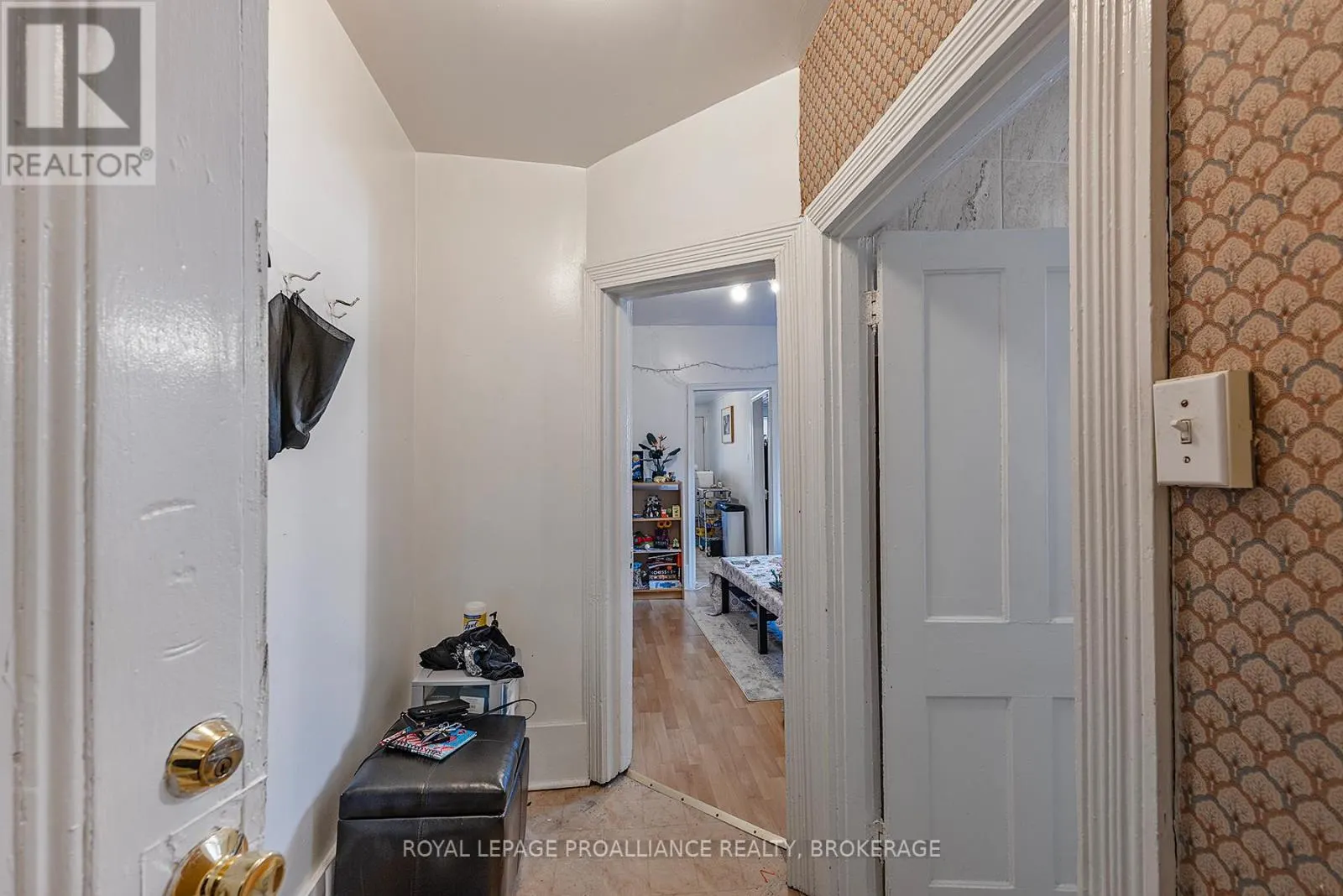 521 JOHNSON STREET