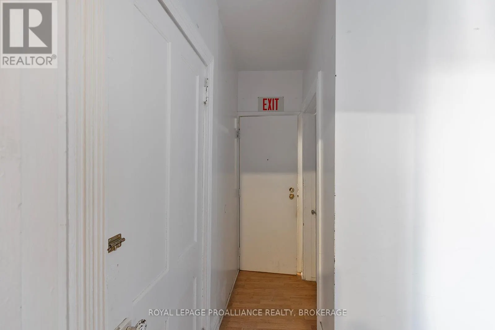 521 JOHNSON STREET