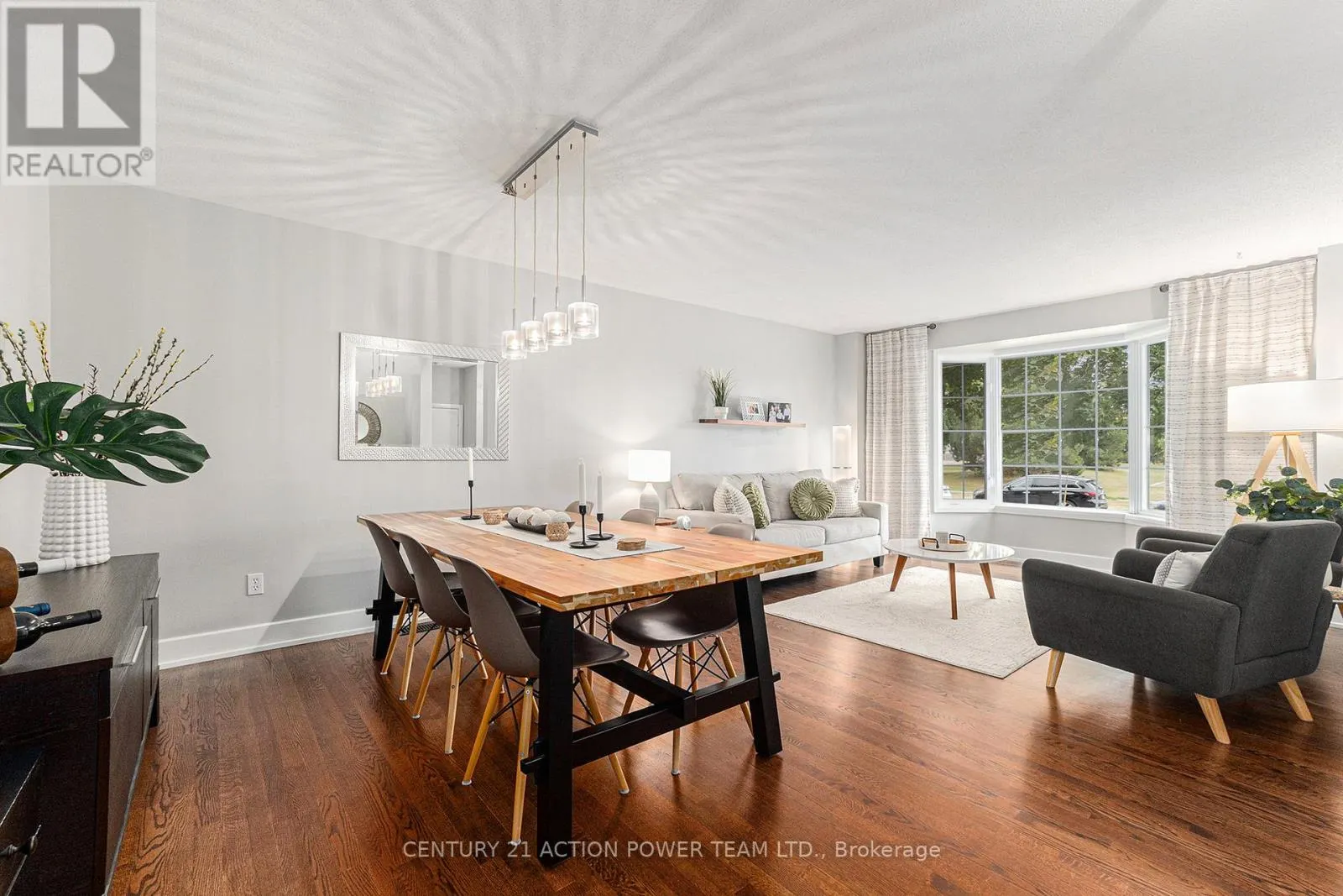 6008 LONGLEAF DRIVE