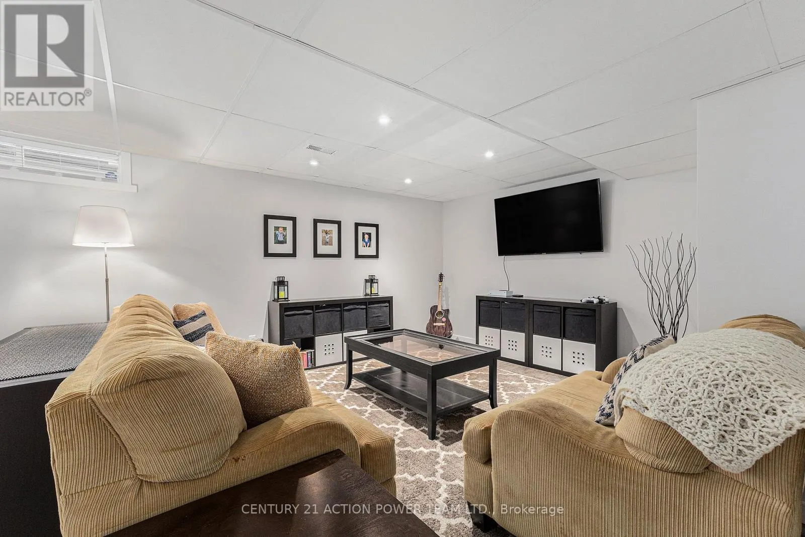6008 LONGLEAF DRIVE