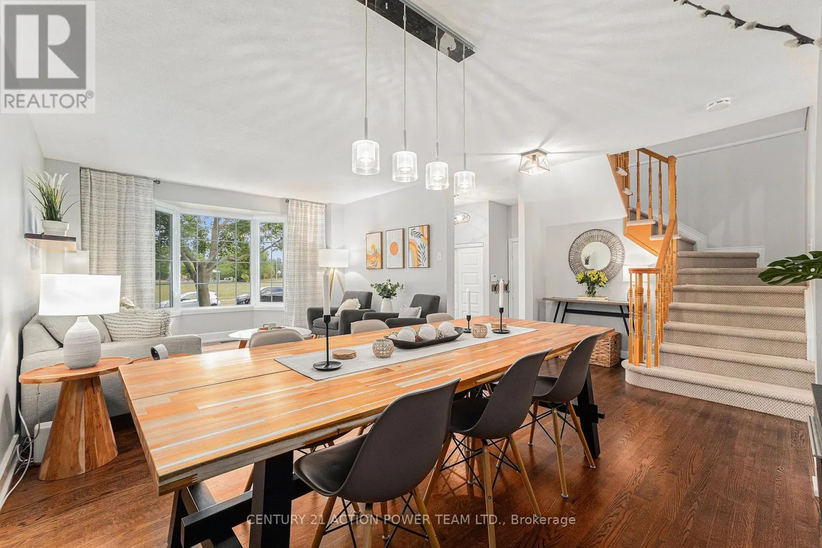 6008 LONGLEAF DRIVE