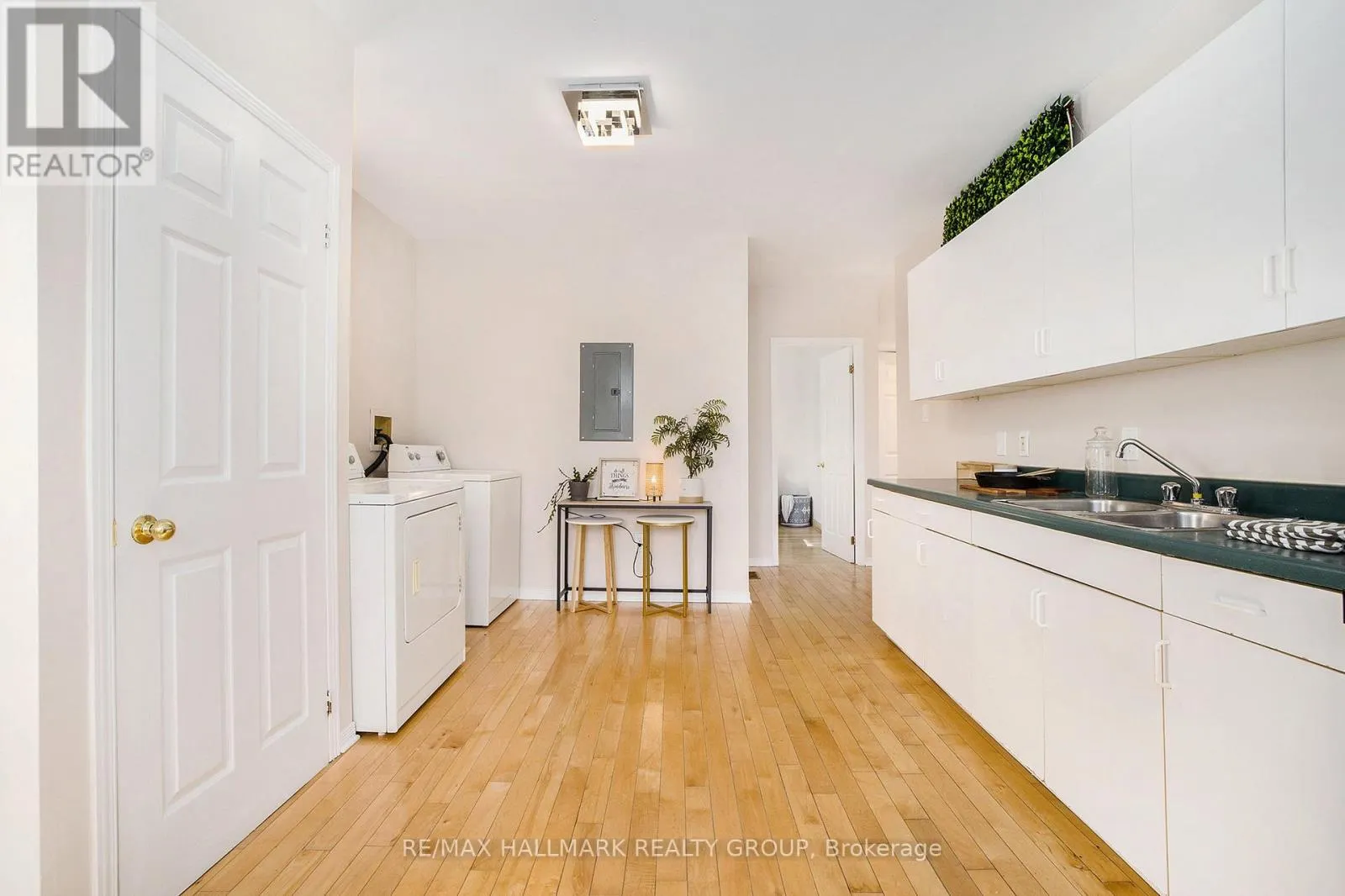 22 MAPLE AVENUE