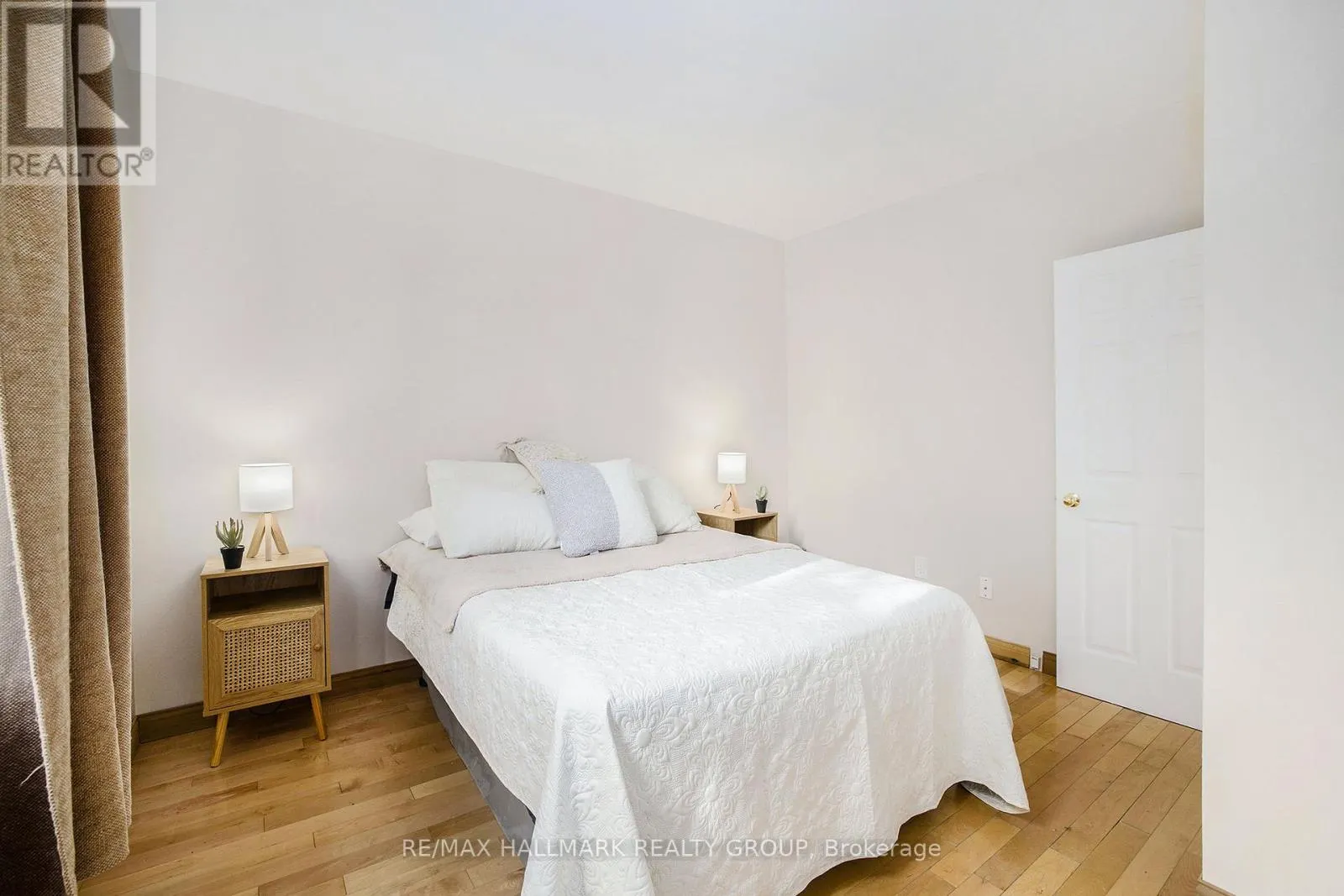22 MAPLE AVENUE