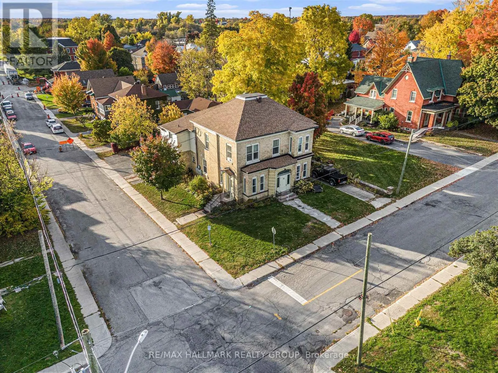 22 MAPLE AVENUE