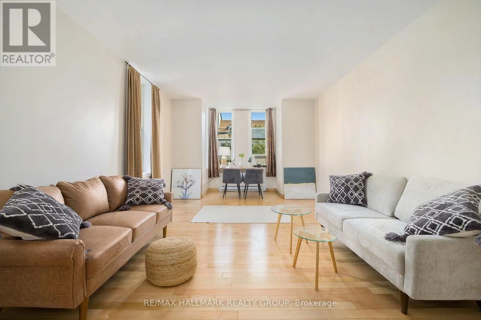 22 MAPLE AVENUE