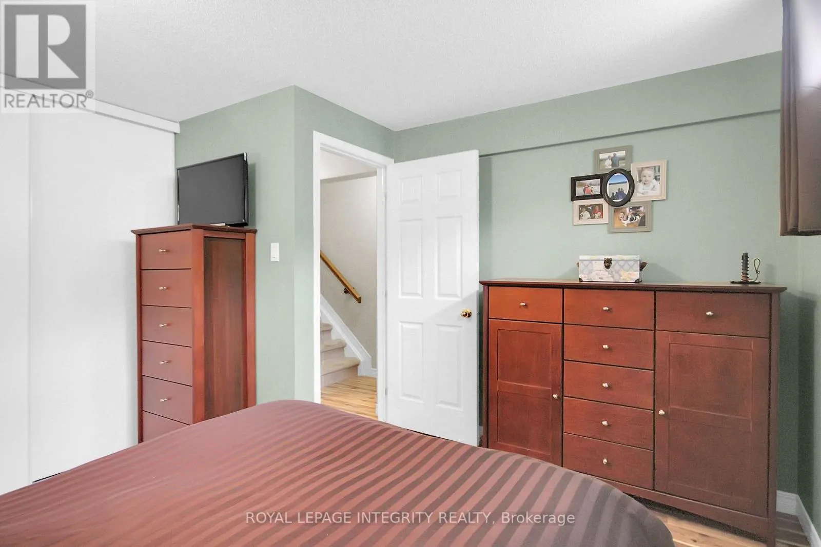 22 HALKIRK AVENUE