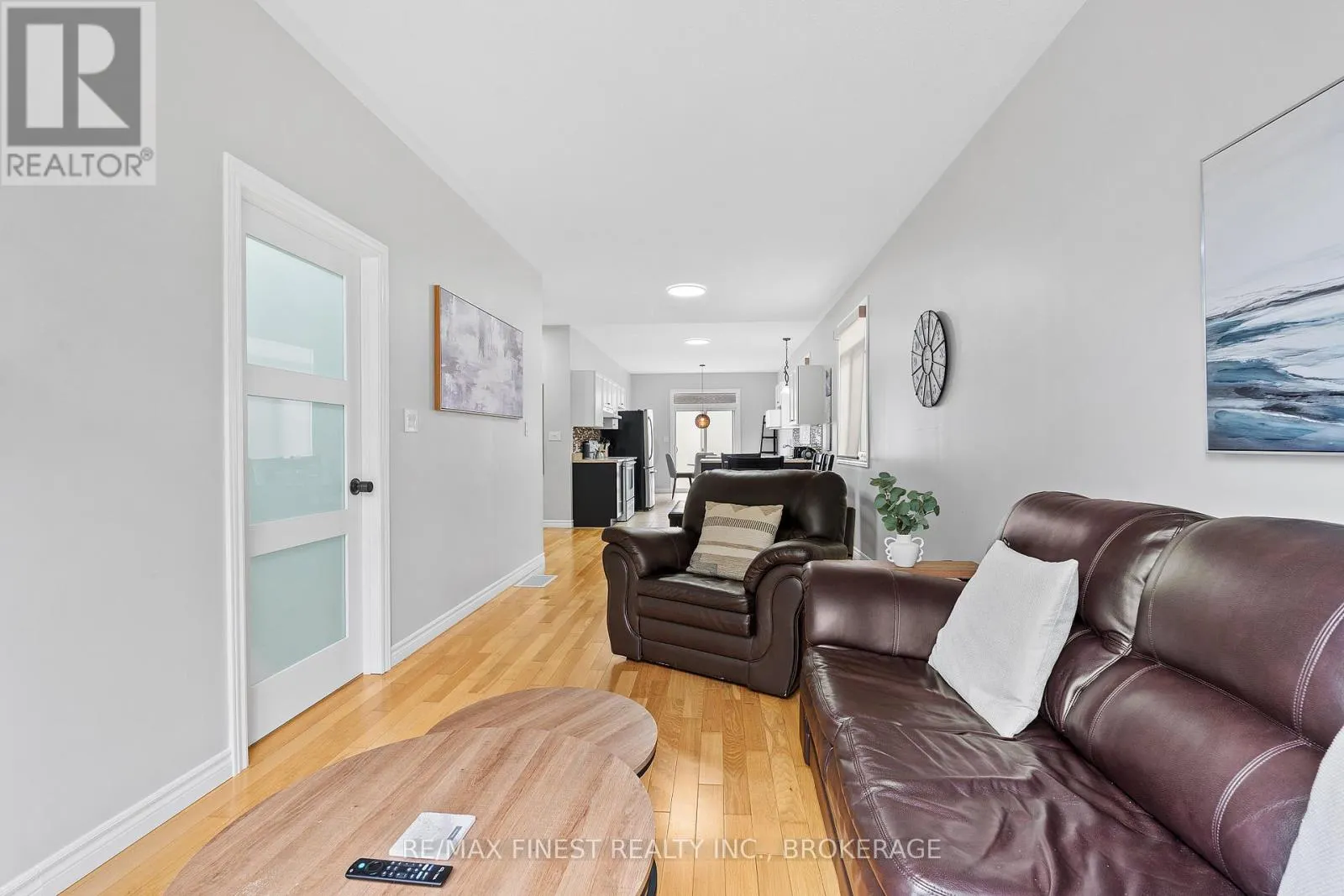 995 SWANFIELD STREET