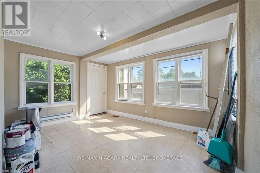 785 CANBORO ROAD