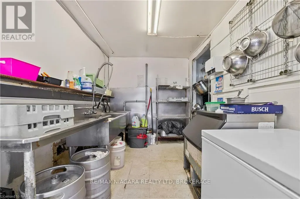 785 CANBORO ROAD