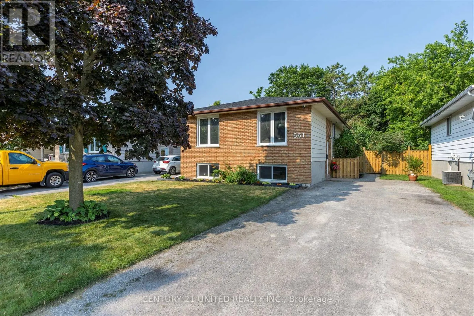 561 BARNES CRESCENT