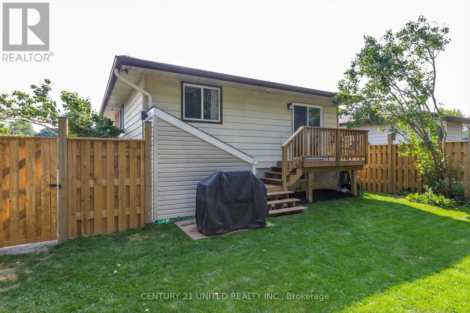 561 BARNES CRESCENT