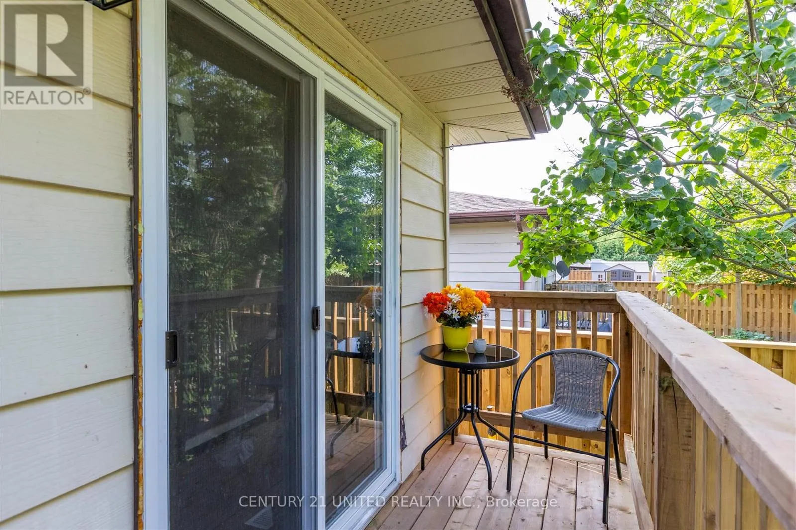561 BARNES CRESCENT