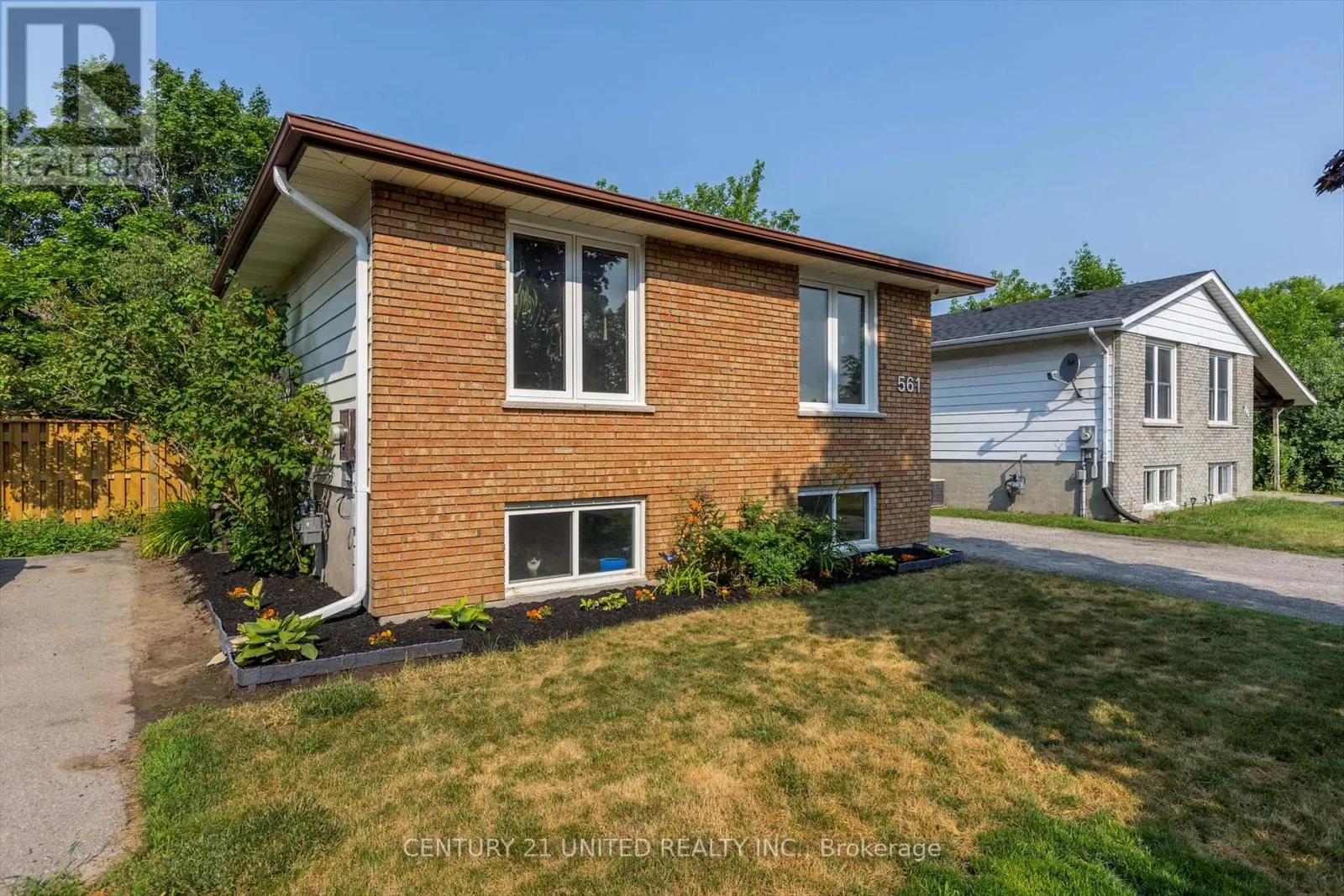 561 BARNES CRESCENT
