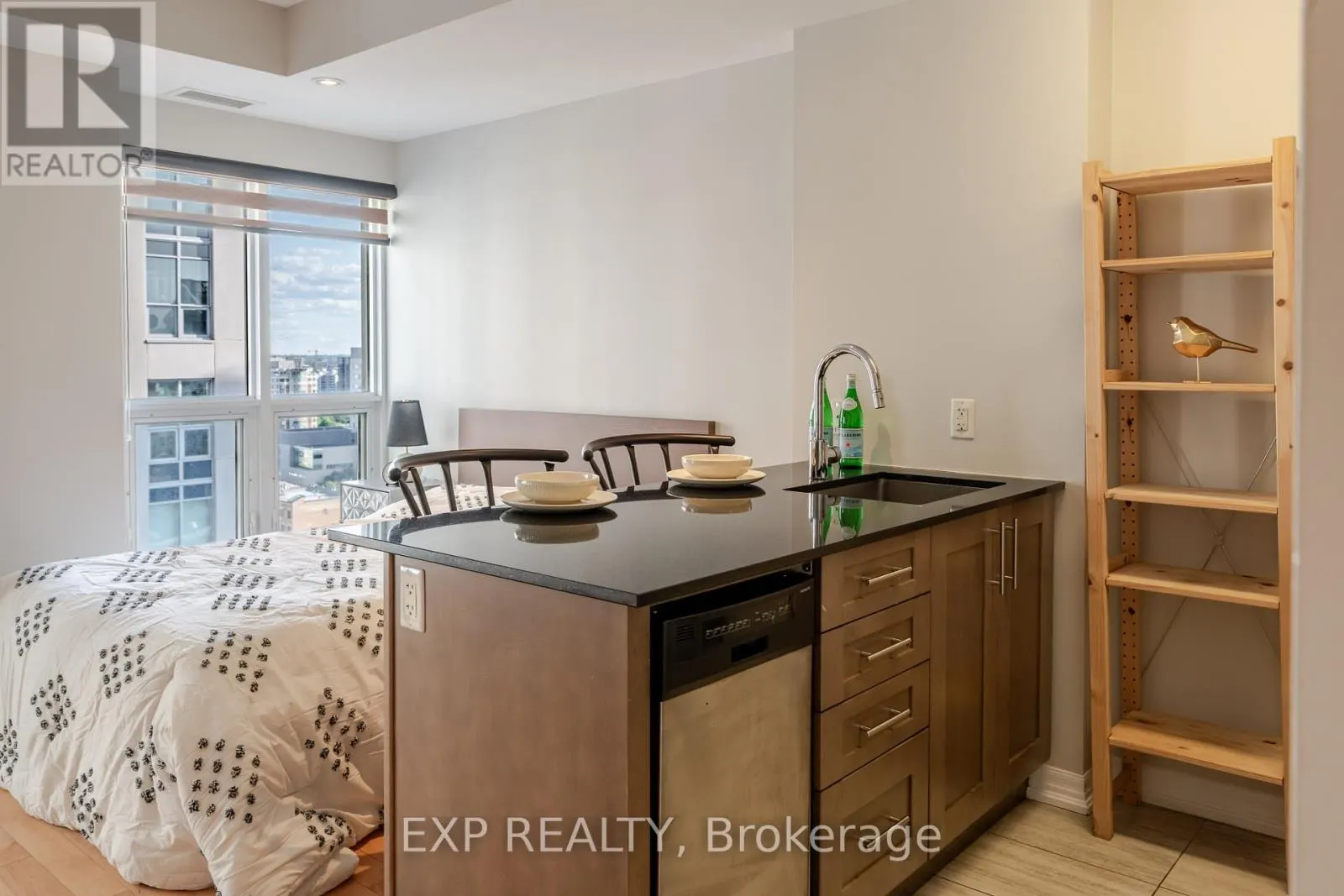 2308 - 242 RIDEAU STREET