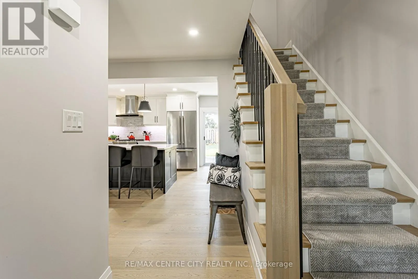 41 MILFORD CRESCENT