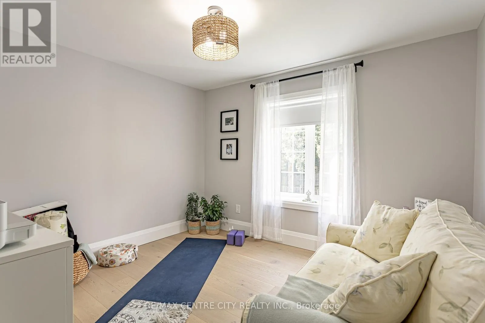 41 MILFORD CRESCENT