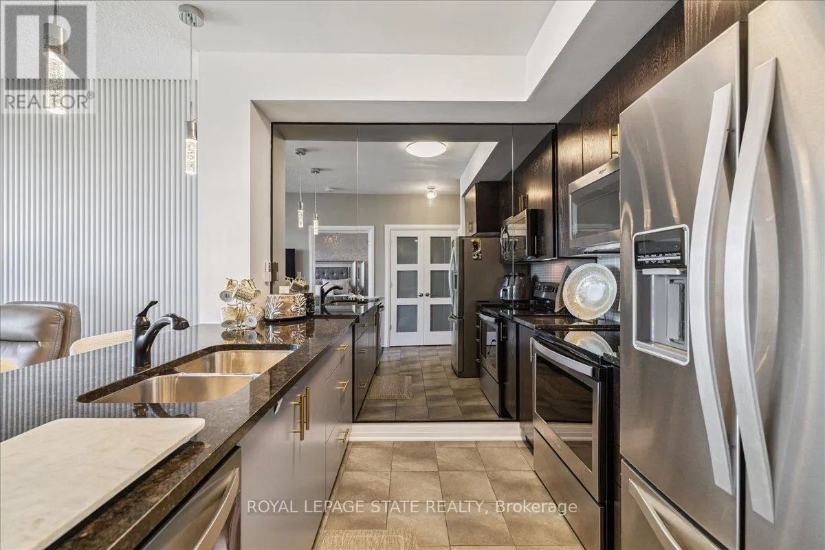 204 - 10 CONCORD PLACE