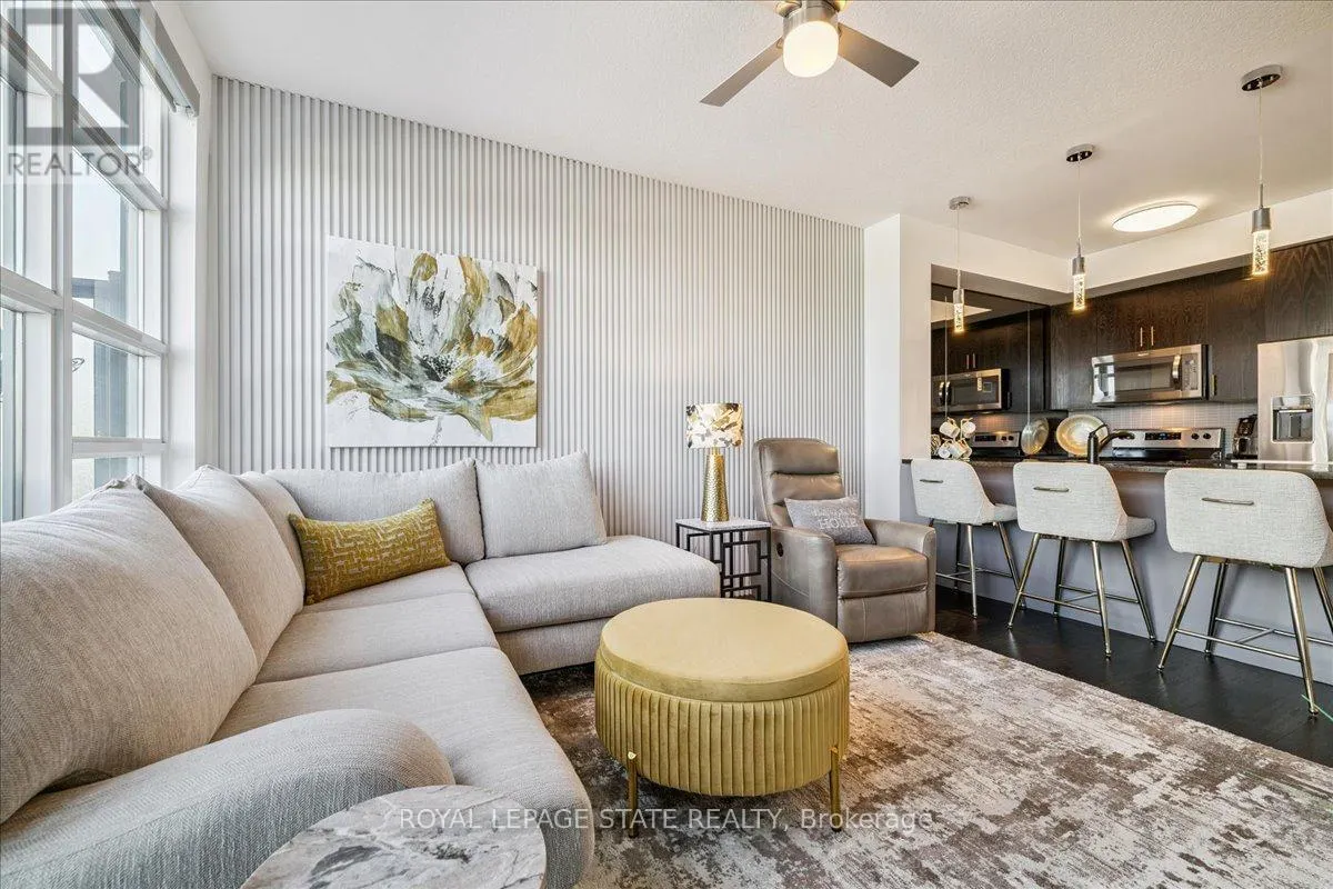 204 - 10 CONCORD PLACE