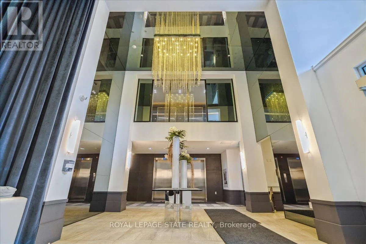 204 - 10 CONCORD PLACE