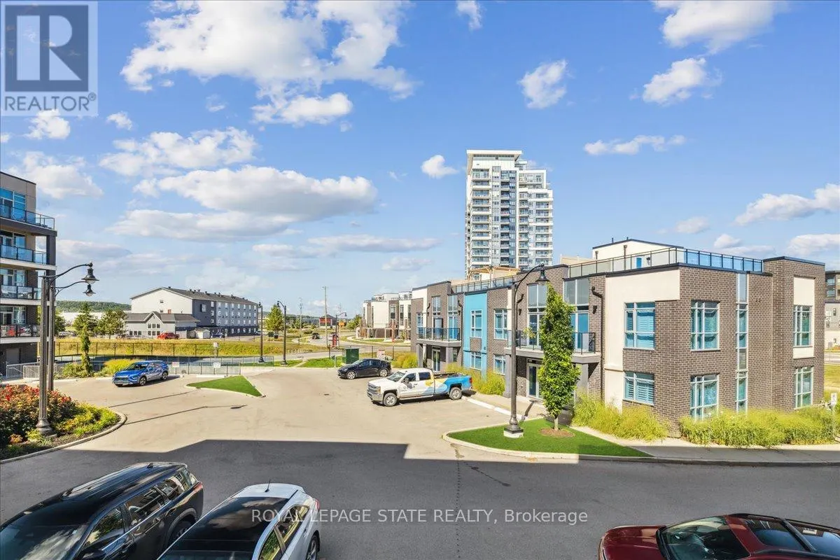 204 - 10 CONCORD PLACE