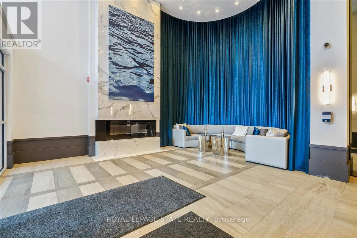204 - 10 CONCORD PLACE