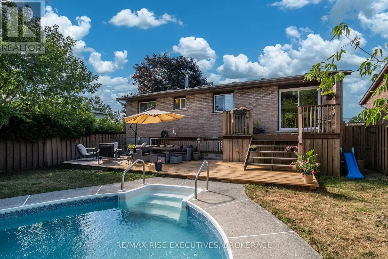 932 MILFORD DRIVE
