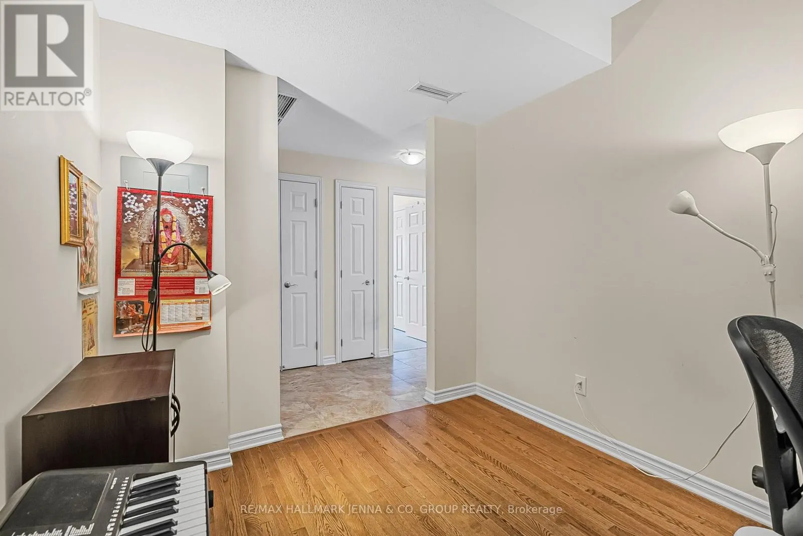 201 - 140 GUELPH PRIVATE