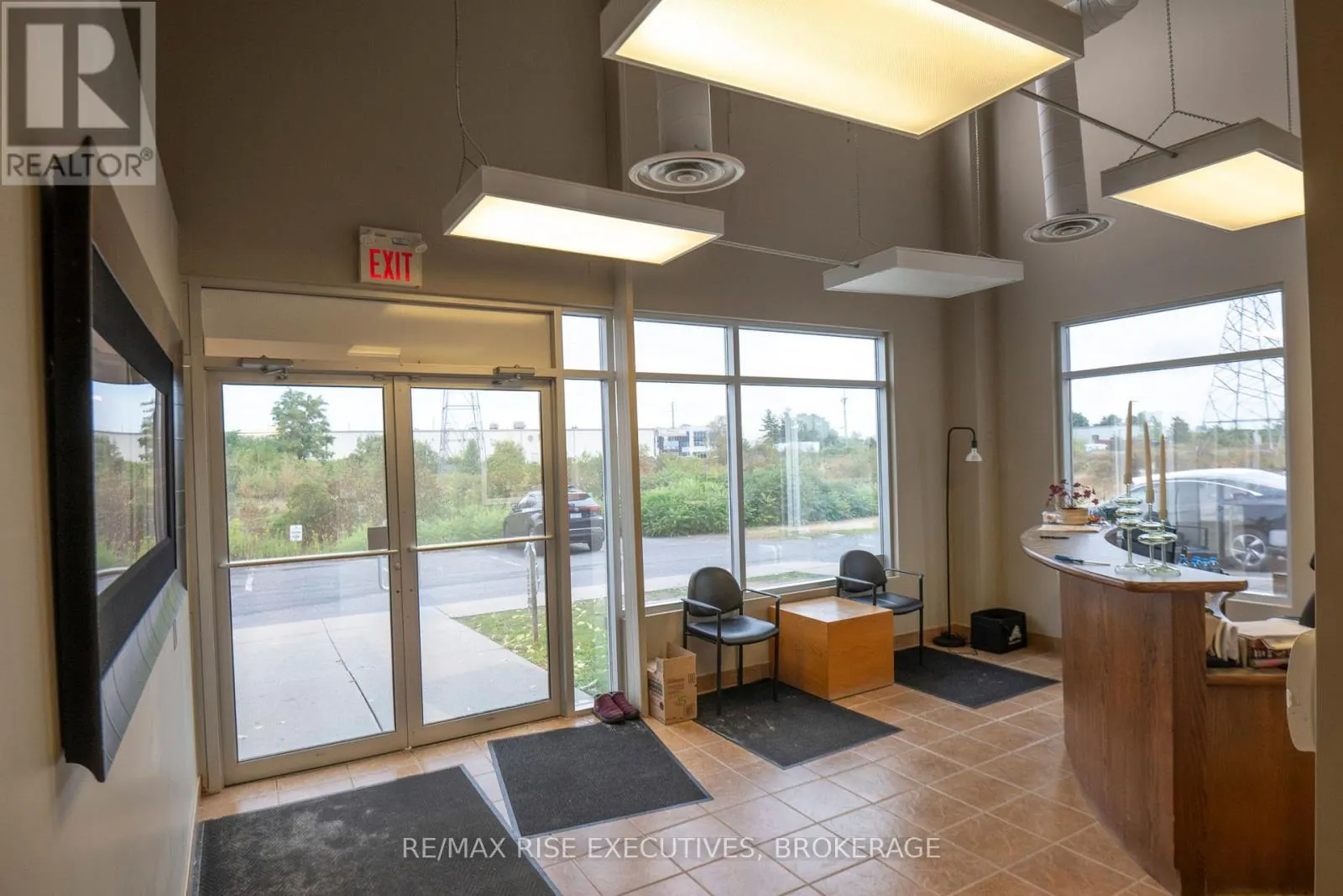105 - 1225 GARDINERS ROAD, #105