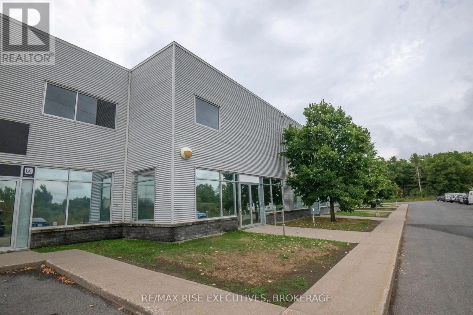 105 - 1225 GARDINERS ROAD, #105