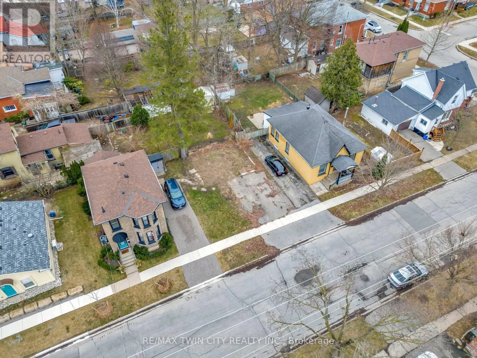 108 OAK STREET