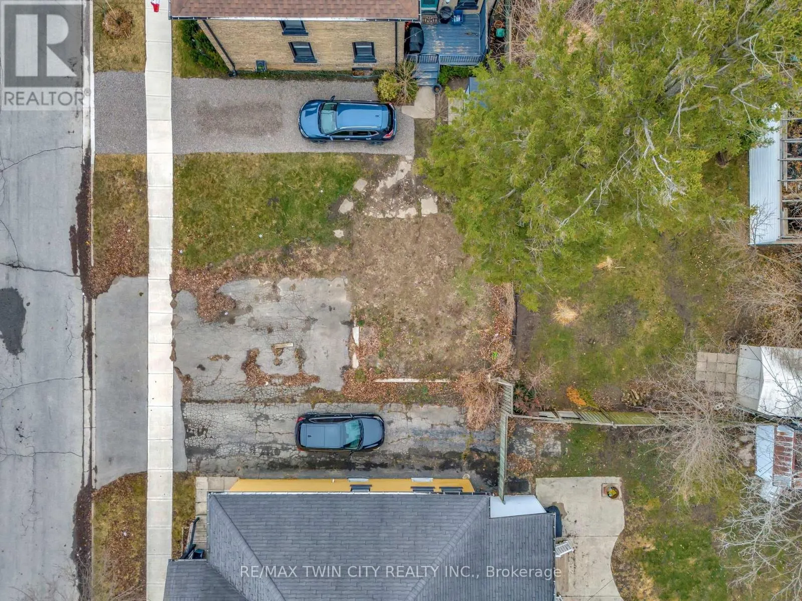 108 OAK STREET