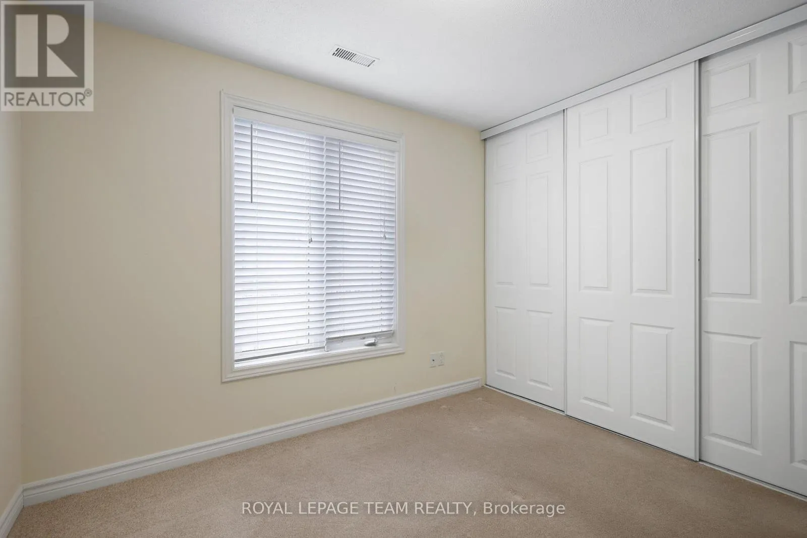 4 - 385 PASEO PRIVATE