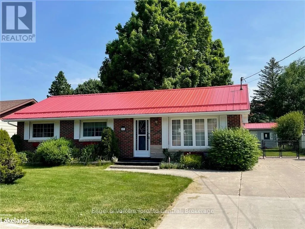 27 HERBERT AVENUE