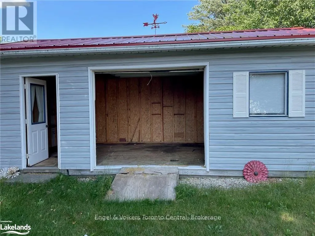 27 HERBERT AVENUE
