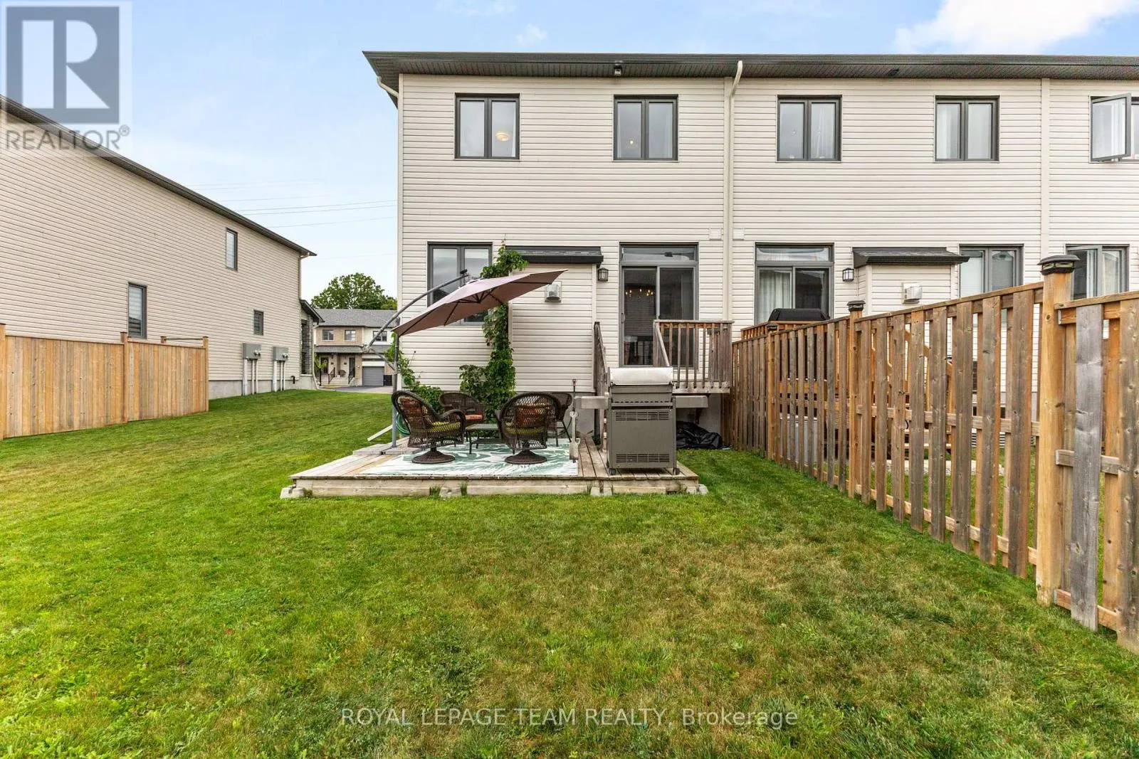 270 MUNRO STREET