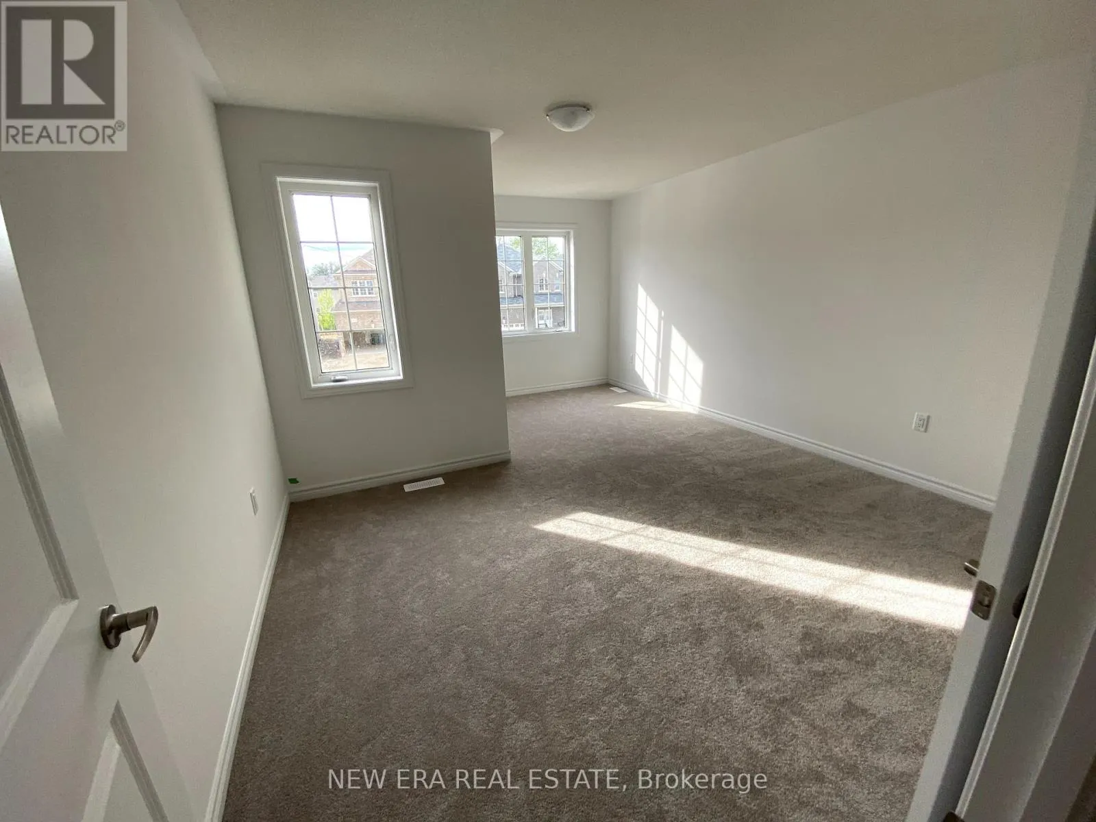 254 RIDLEY CRESCENT