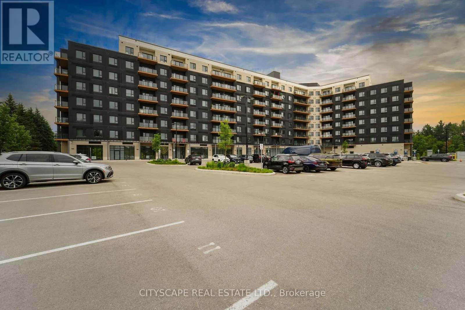 802 - 525 NEW DUNDEE ROAD