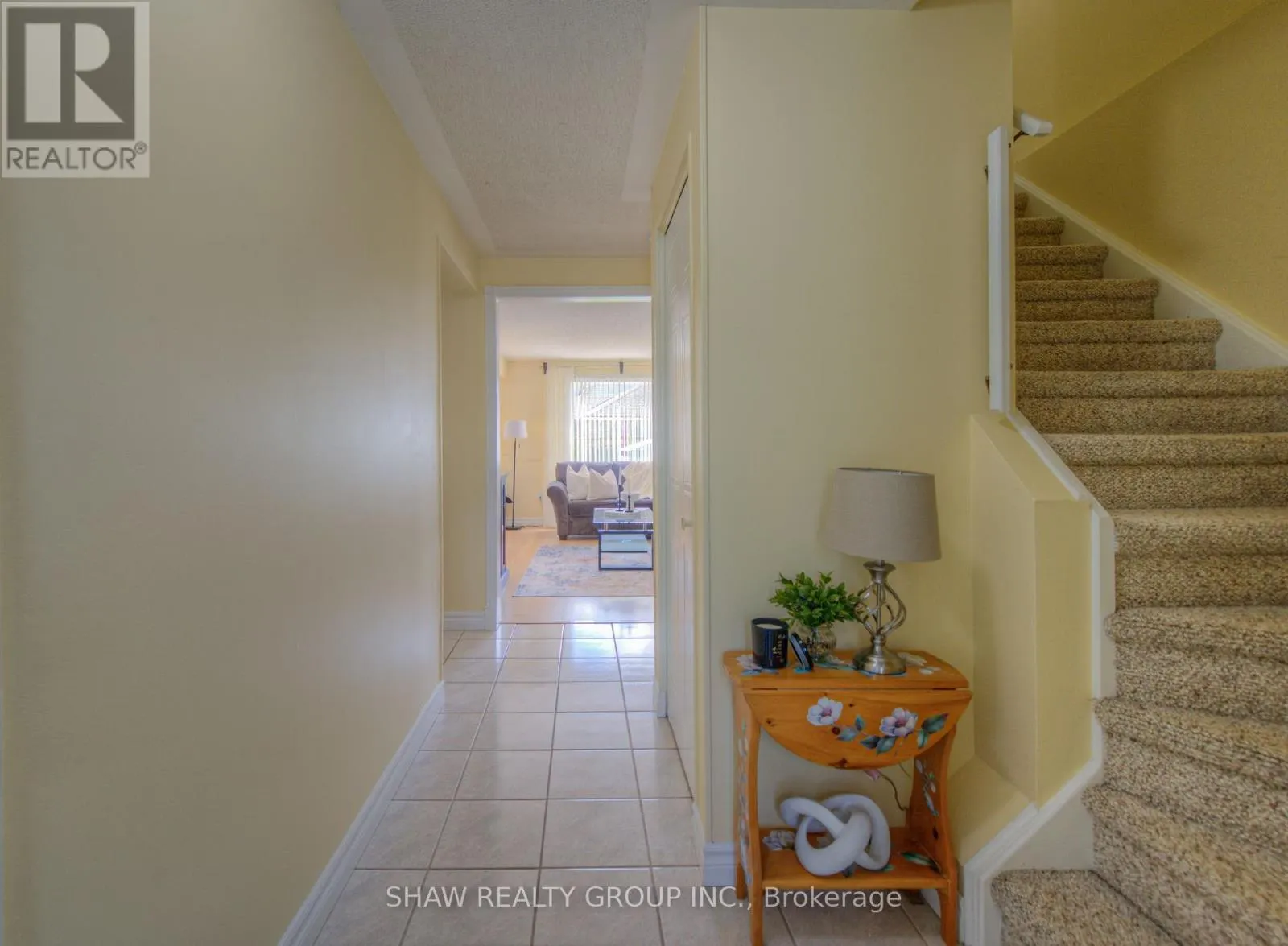 985 ELGIN STREET N