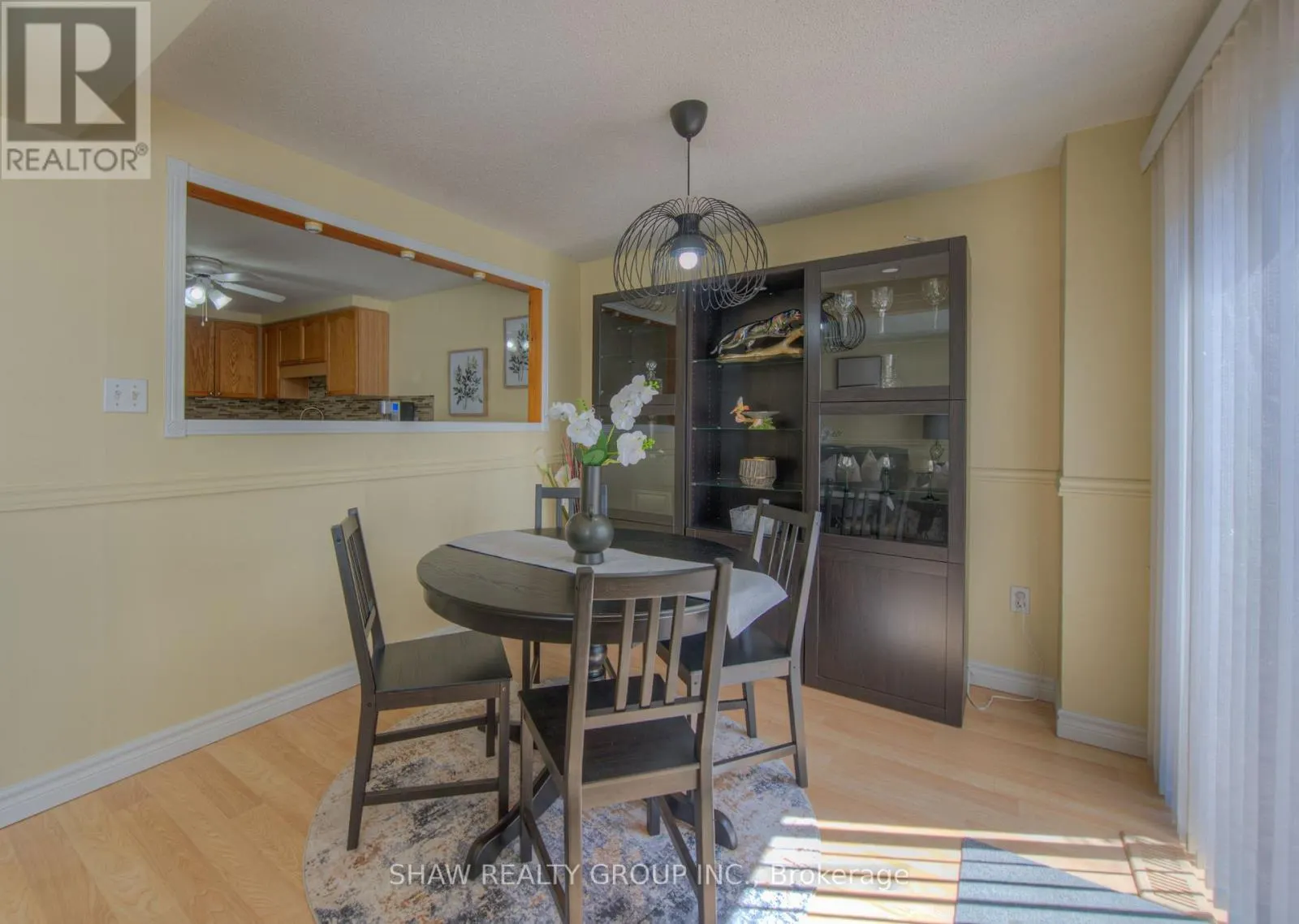 985 ELGIN STREET N