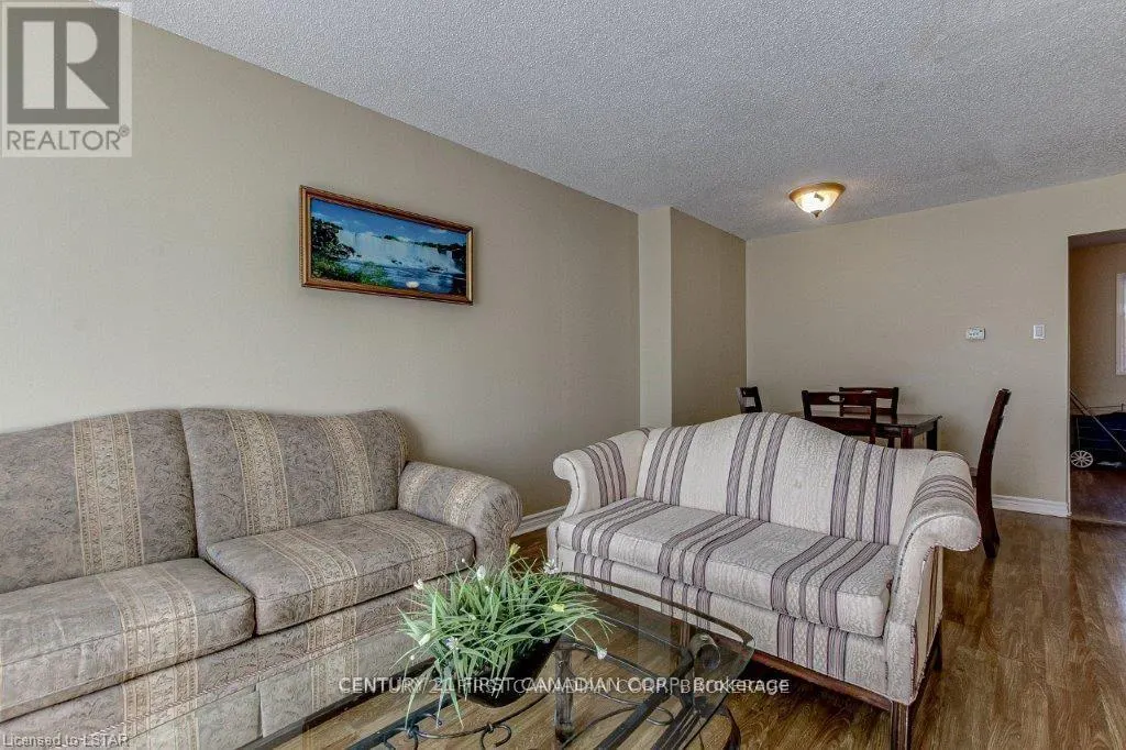 28 - 577 THIRD STREET, #28