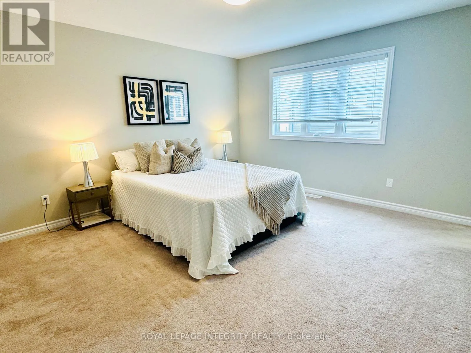 158 BANDELIER WAY