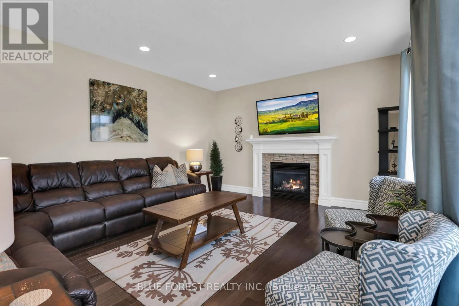 972 GLENEAGLE TRAIL