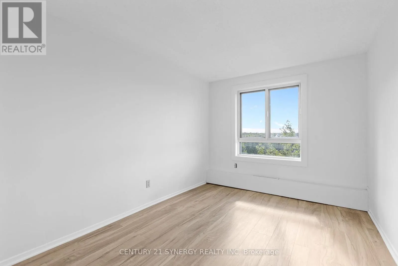 703 - 960 TERON ROAD