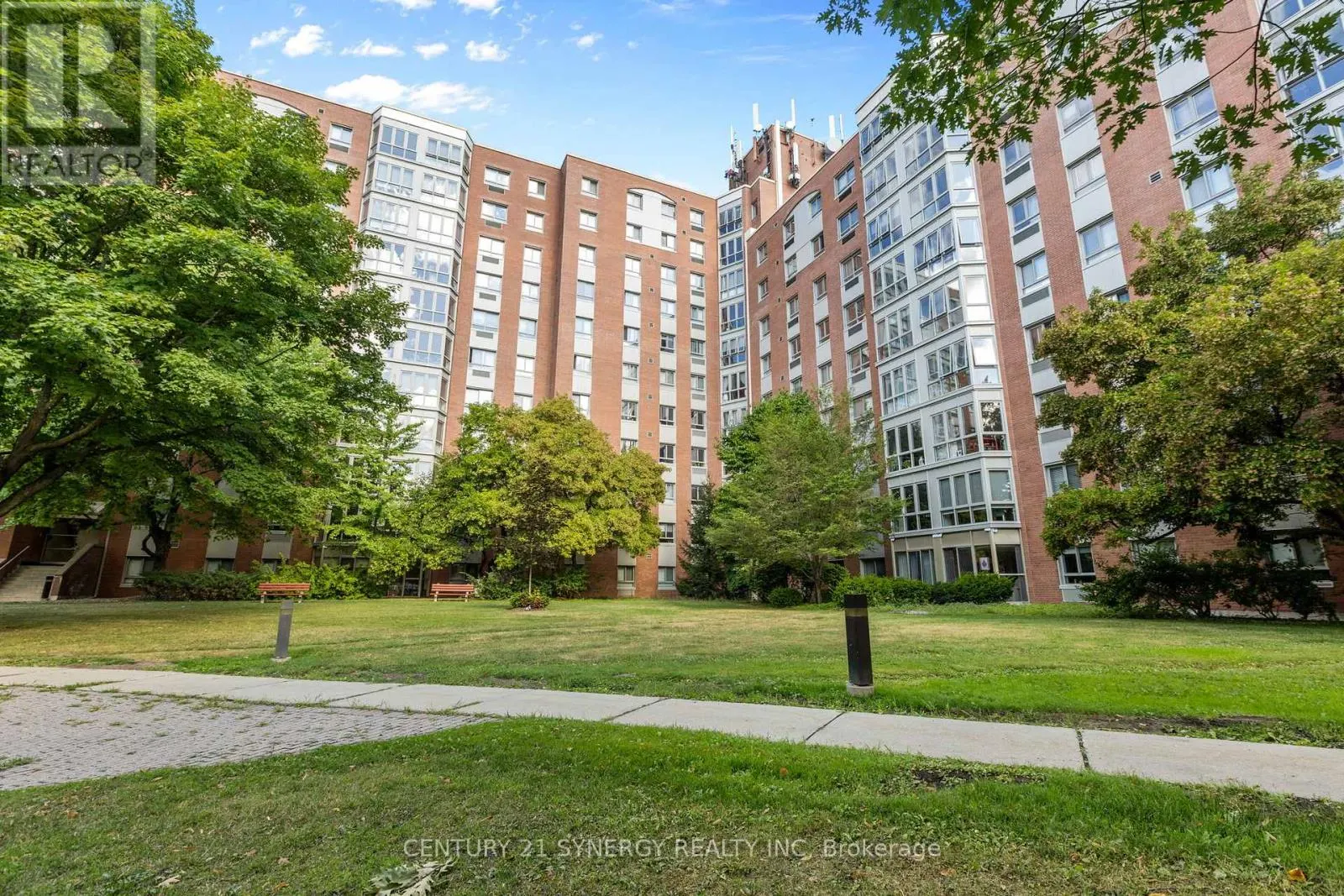 703 - 960 TERON ROAD