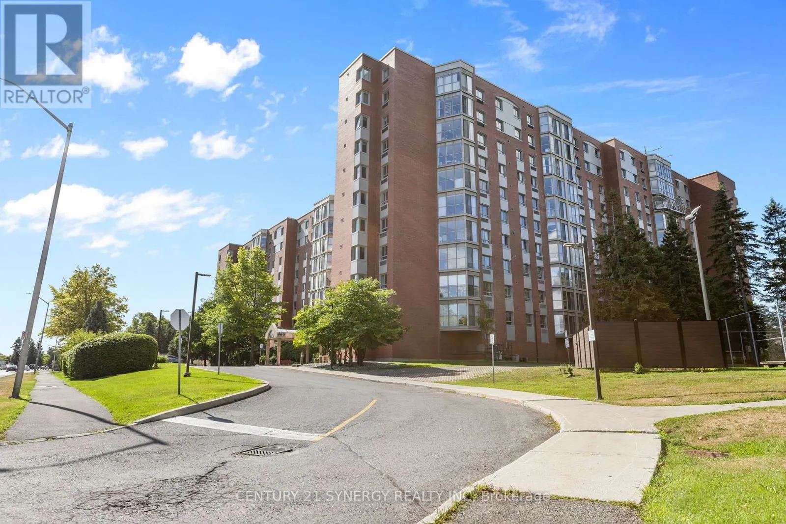 703 - 960 TERON ROAD