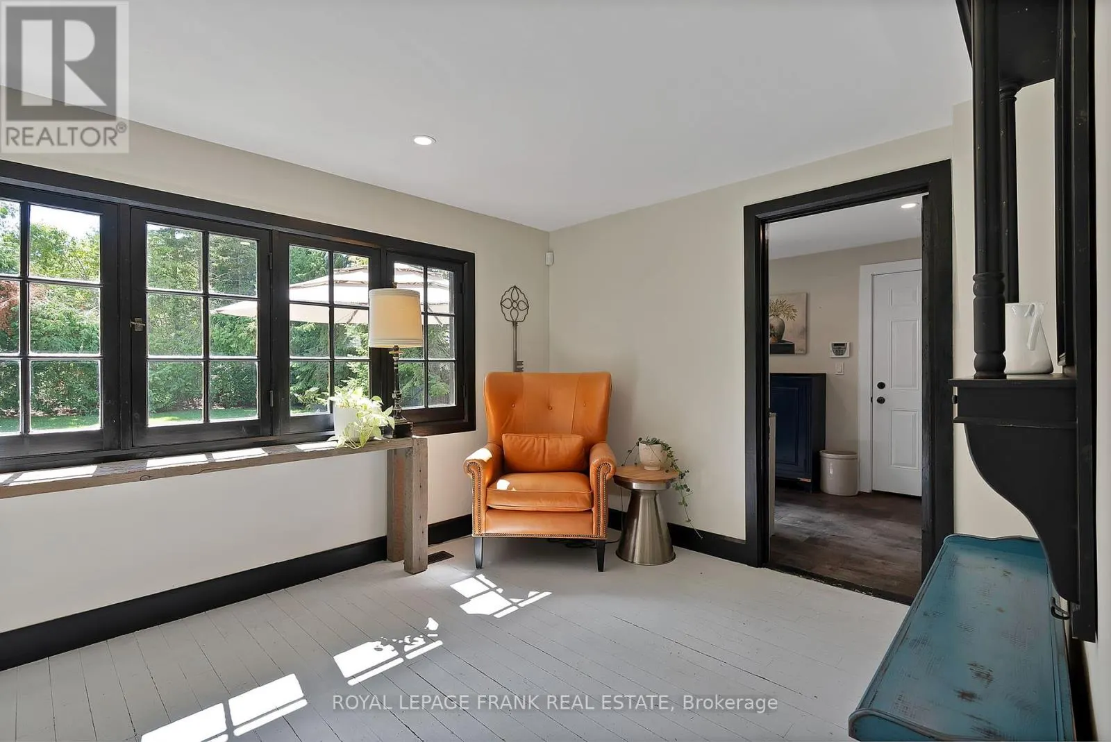 5 GLENELG STREET E