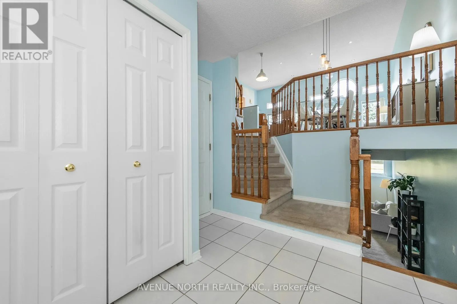 225 GLADEVIEW PRIVATE