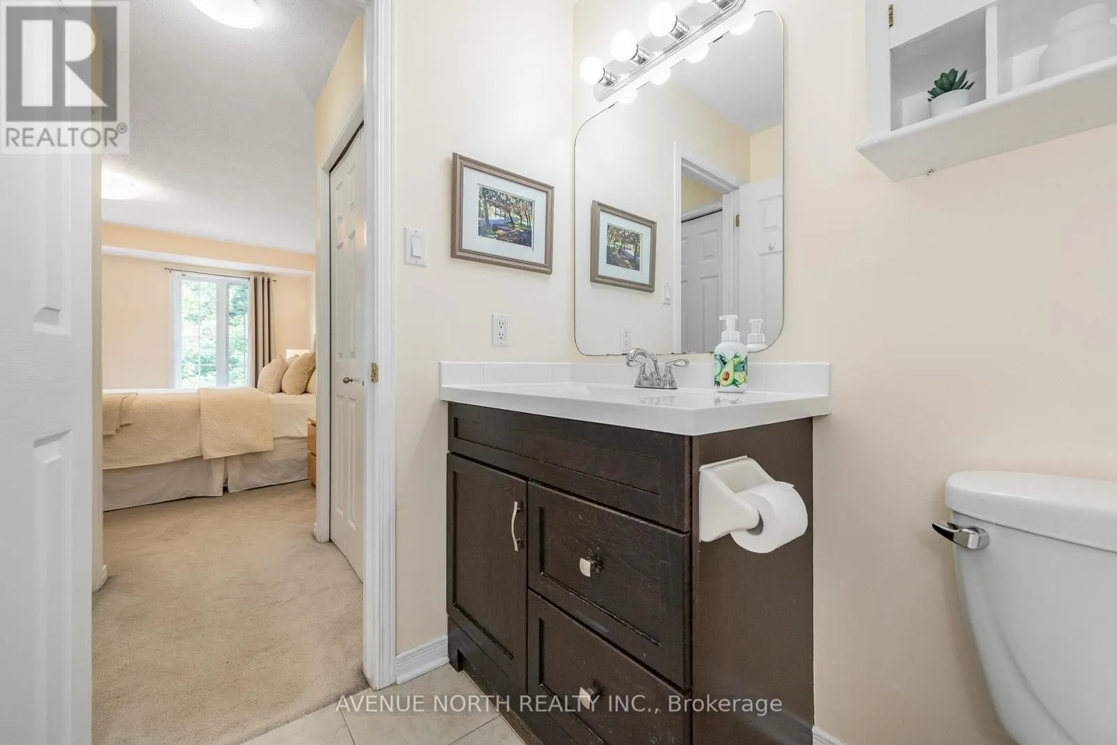 225 GLADEVIEW PRIVATE