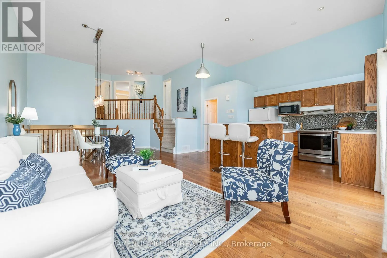225 GLADEVIEW PRIVATE